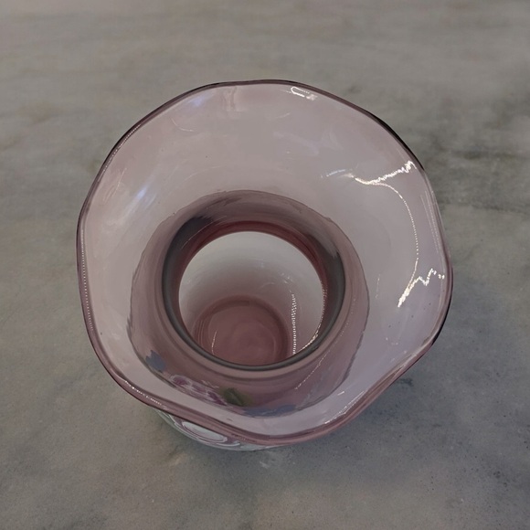 Fenton Purple Amethyst Handblown Glass Vase Ruffle Top Art Hand Painted Vase - Picture 2 of 7